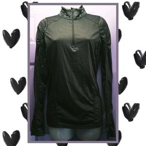 NWOT DANSKIN NOW SEMI -FITTED ATHLETIC PULL OVER-S